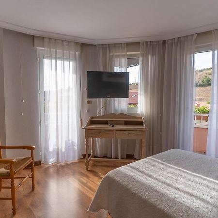 Hotel Rio Cea Puente Almuhey エクステリア 写真