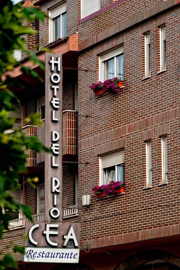 Hotel Rio Cea Puente Almuhey エクステリア 写真
