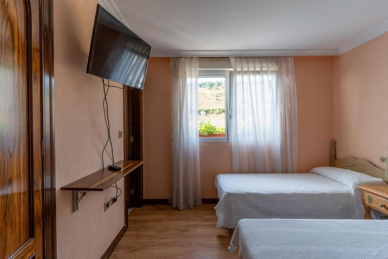 Hotel Rio Cea Puente Almuhey エクステリア 写真