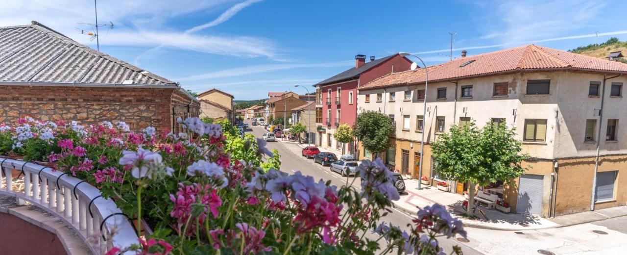 Hotel Rio Cea Puente Almuhey エクステリア 写真