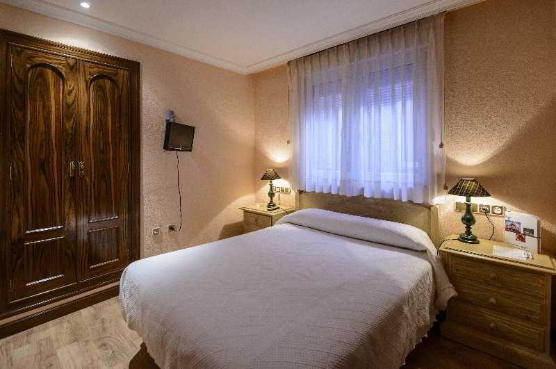 Hotel Rio Cea Puente Almuhey エクステリア 写真